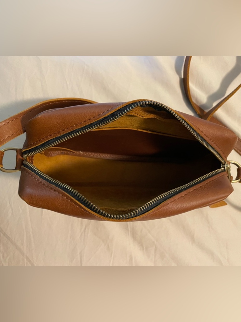 Portland Leather Toaster Crossbody Bag - Picture 4 of 9
